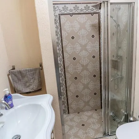 Cukurcuma 2br Stylish Interior Istambul